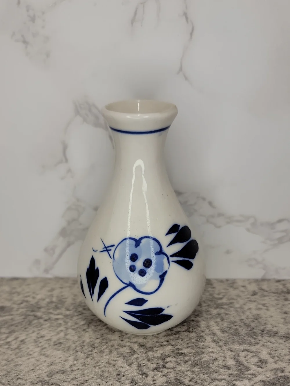Vintage Mini Delft blue inspired Vase - Picture 2 of 8